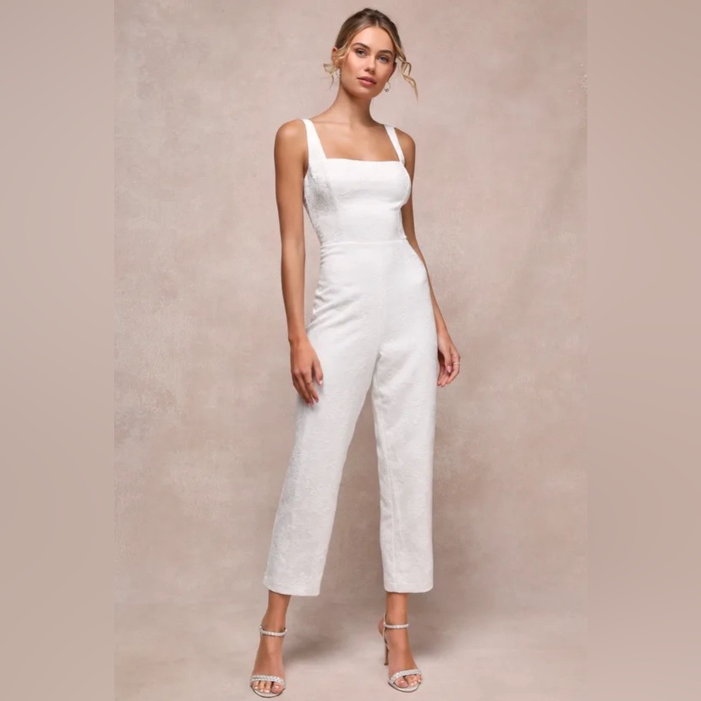 Exceptional Vision White Textured Jacquard Backless Bow Jumpsuit
